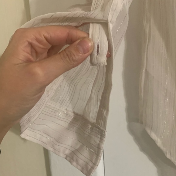 New‎ York & Company Cream Sheer PinStripe Top Small - Picture 6 of 7